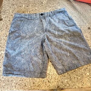 Banana Republic l Emerson Short l Size: 33